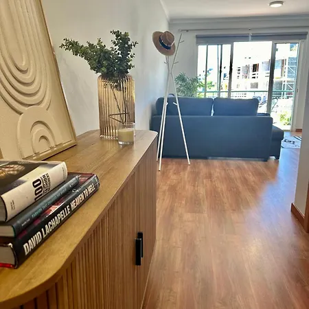 Charming 1 Bedroom By Falesias Appartement Caniço